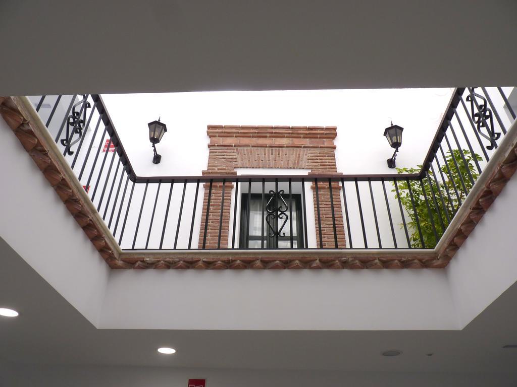 Hostal Boutique Casa La Laja Chiclana de la Frontera Luaran gambar