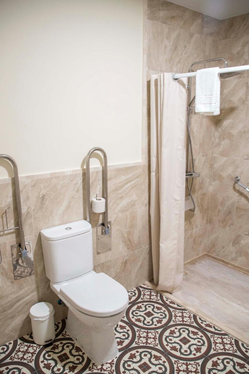 Hostal Boutique Casa La Laja Chiclana de la Frontera Luaran gambar