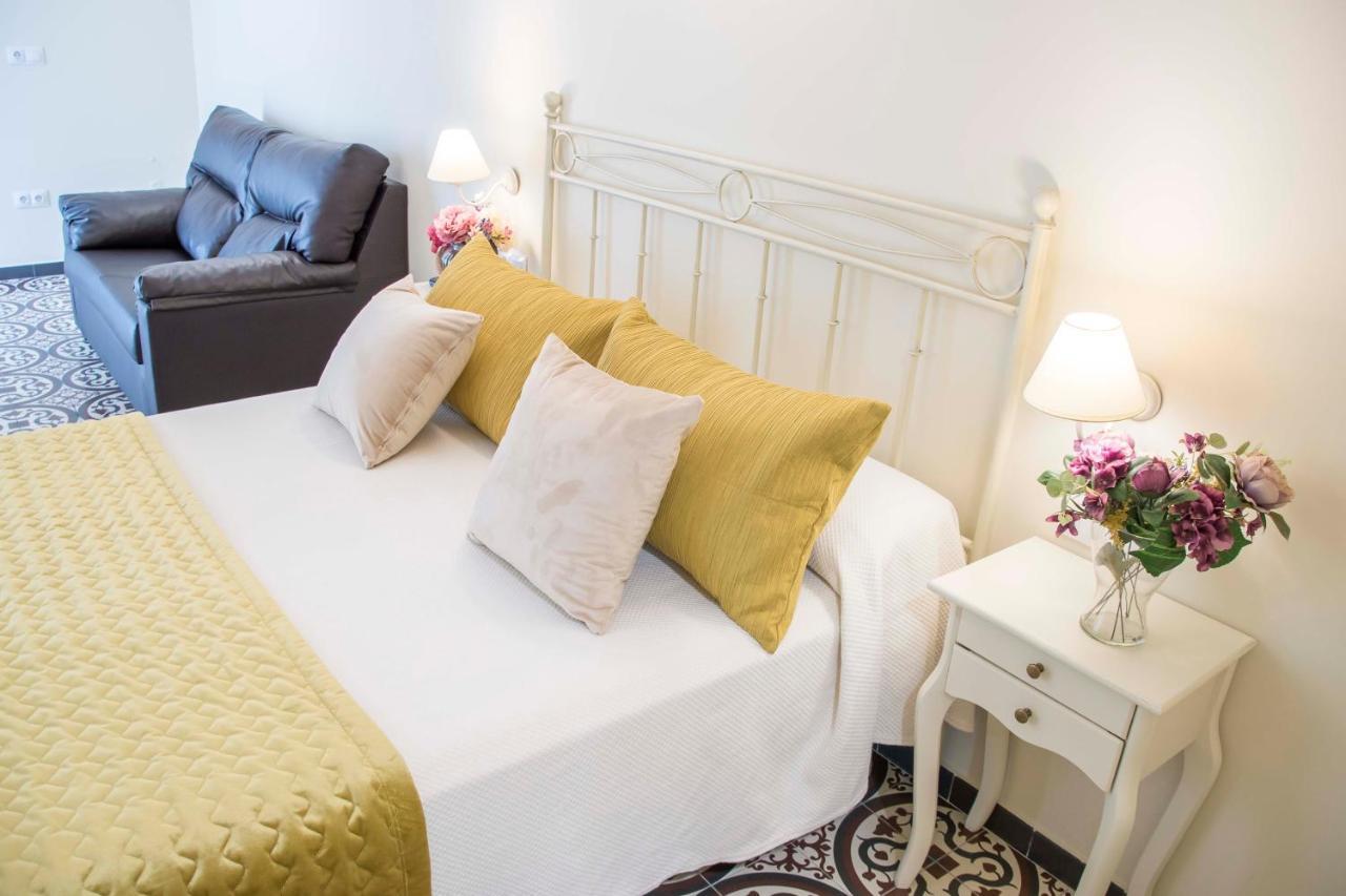 Hostal Boutique Casa La Laja Chiclana de la Frontera Luaran gambar